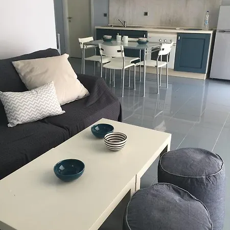 Anestis Apartment Appartement *